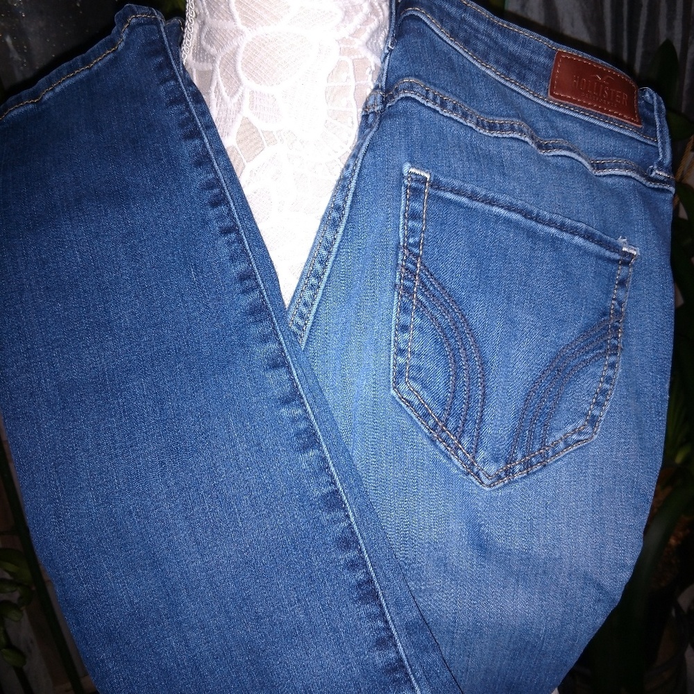 Hollister High Rise Super Skinny Jeans